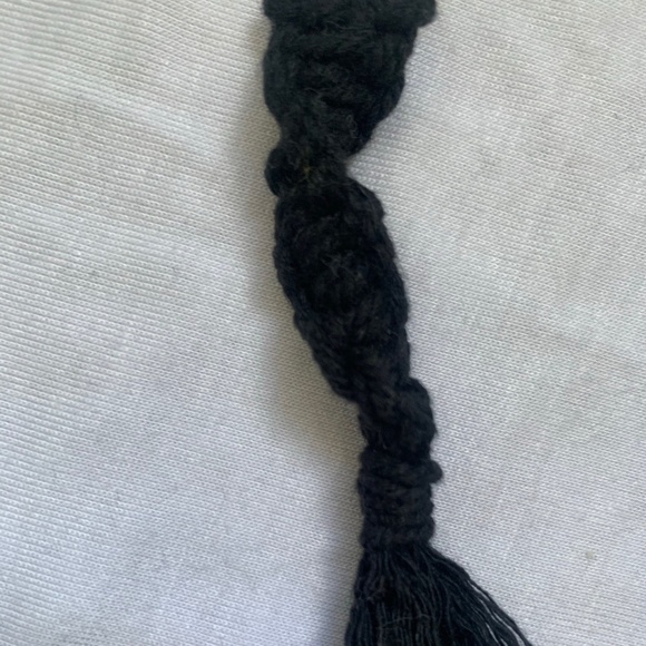 Macrame Keychain - Picture 3 of 3